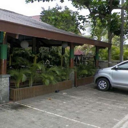 Nyiur Indah Beach Hotel Pangandaran Exterior photo